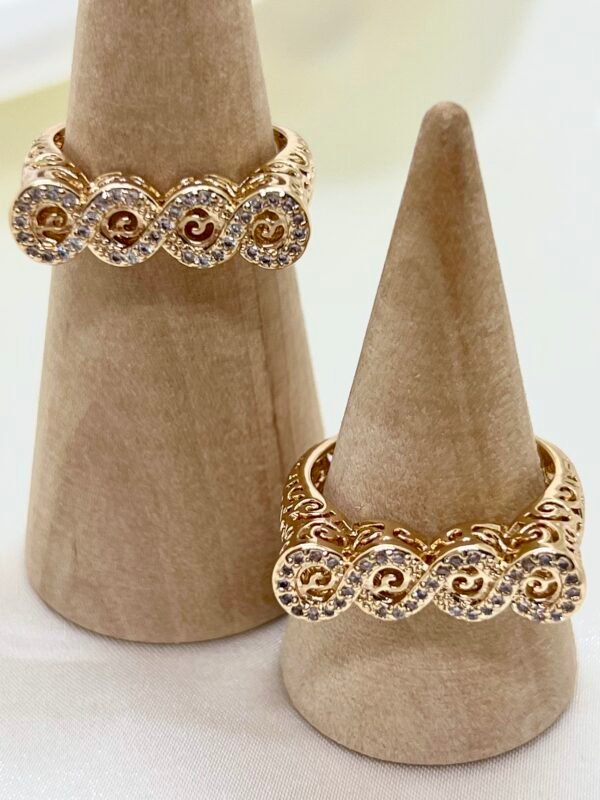 Anillo con zirconia infinito Talla 8