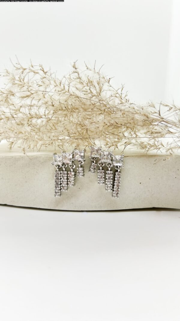 Arete cristal plateado