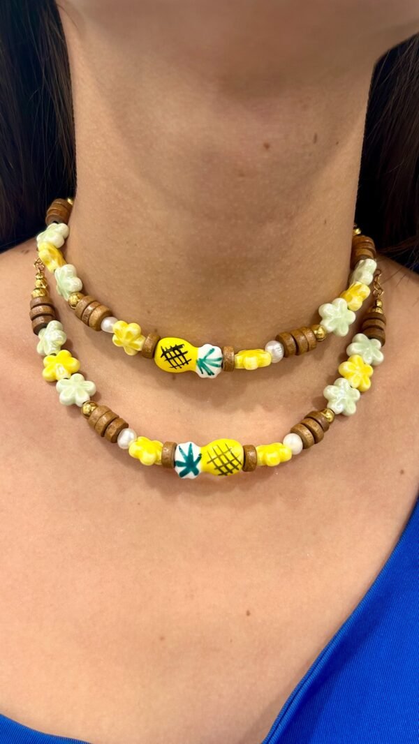 Collar con piña