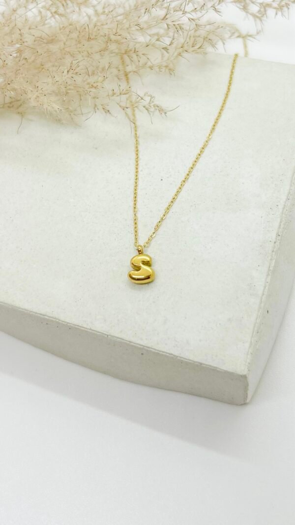 Cadena letra S