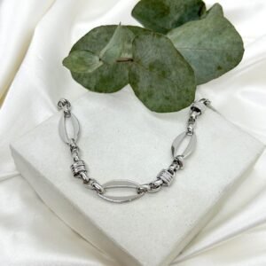 Pulsera plateada eslabon