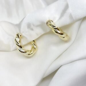 Argolla entrelazada dorada