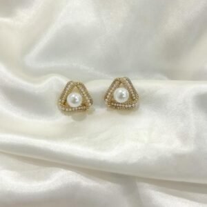 Arete stud perla zirconia triangulo